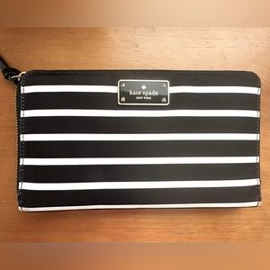 Kate Spade Organizer Wallet